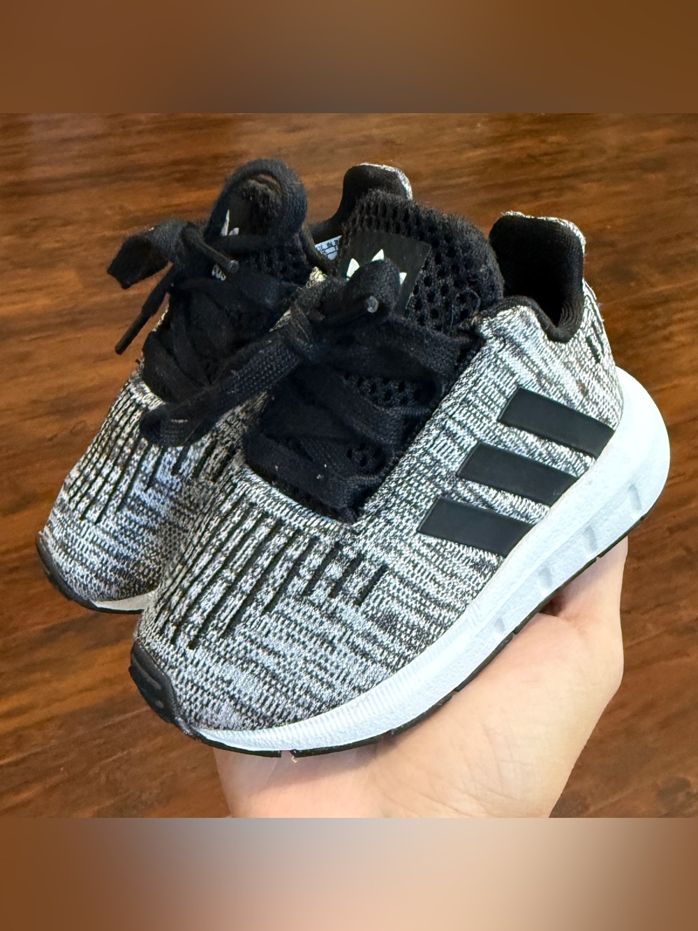 Adidas Toddler baby Boys Shoes Size 4